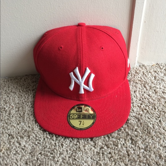 New Era Other - Fitted Hat 🧢