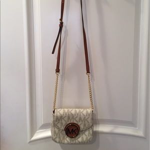 Michael Kors Crossbody