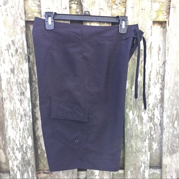 Hang Ten brand board shorts waist 30 - Picture 6 of 8