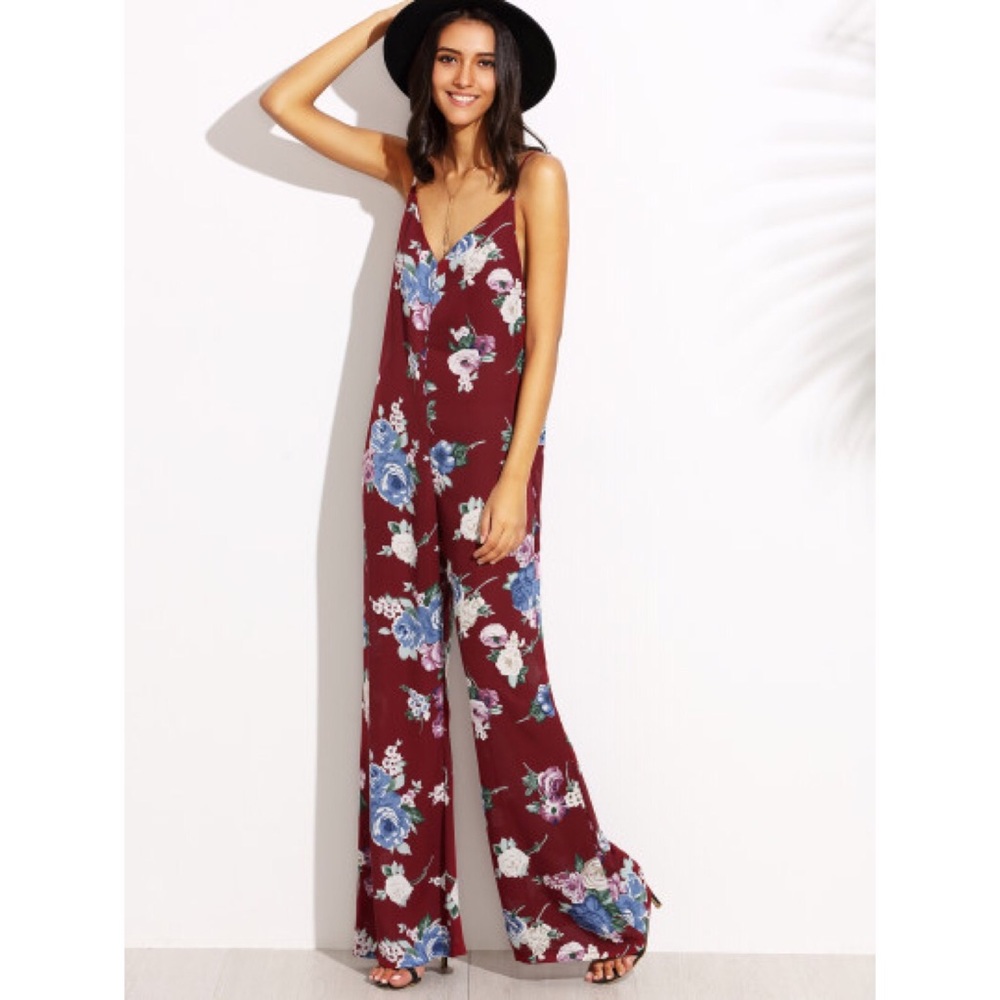 Maroon Floral print V-neck Jumpsuit