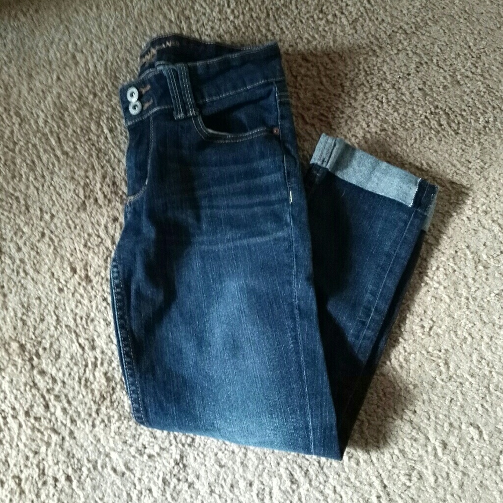 🚫DONATING SOON🚫 Jean Capris