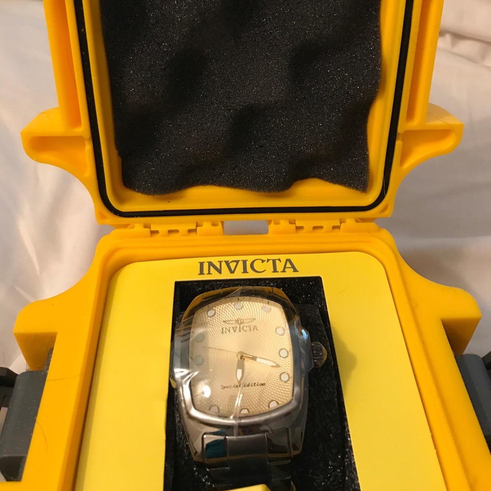 INVICTA watch