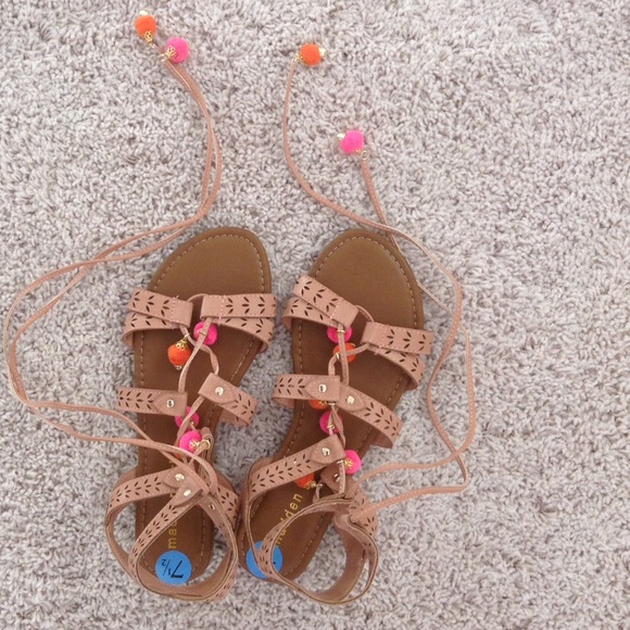 Lace-Up Tan Colorful Pom Pom Sandals 💕 - Picture 4 of 5