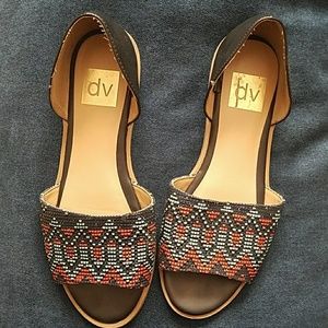 DV sandals