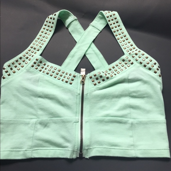 Crop Top - Picture 1 of 3