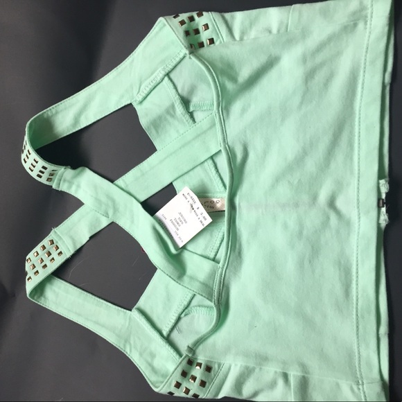 Crop Top - Picture 2 of 3