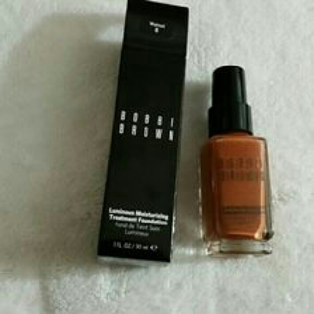 Bobbi Brown