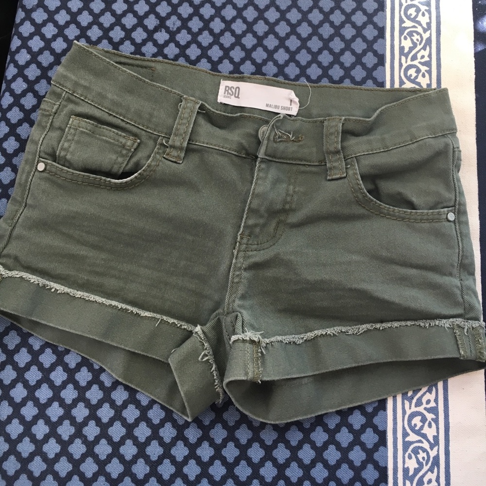 Tilly's Hunter Green Shorts