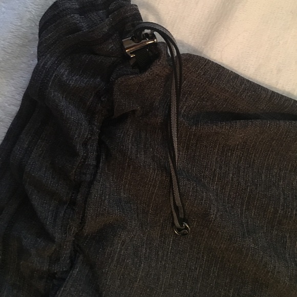 Lululemon top size 6 - Picture 4 of 6