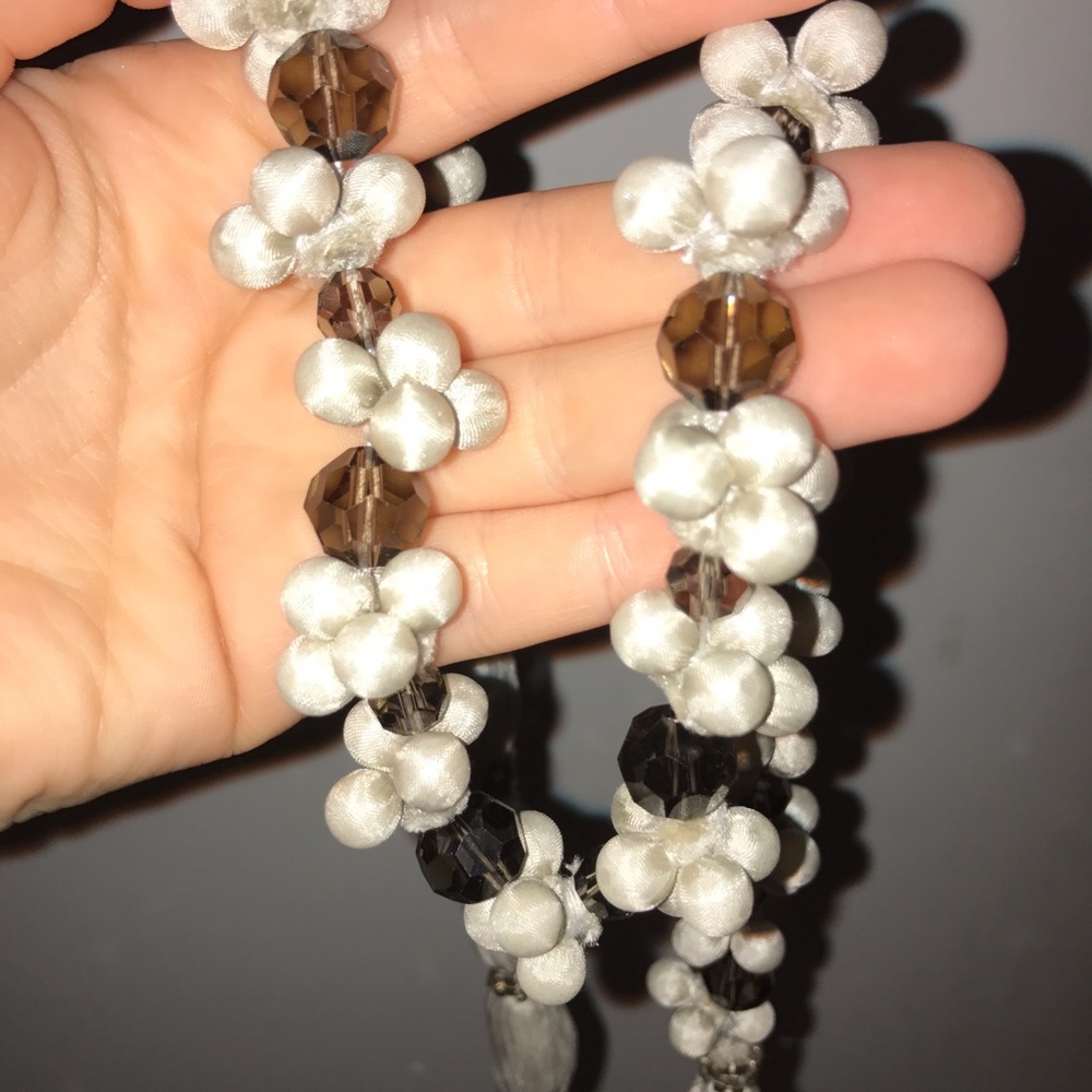 long statement necklace - Picture 2 of 4