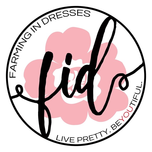 Meet your Posher, Nichelle - Picture 1 of 1