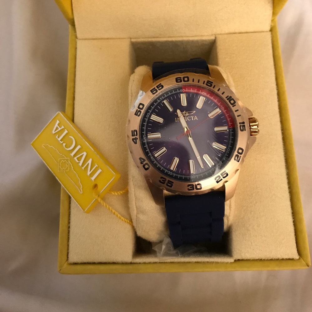 Invicta watch - Picture 2 of 2