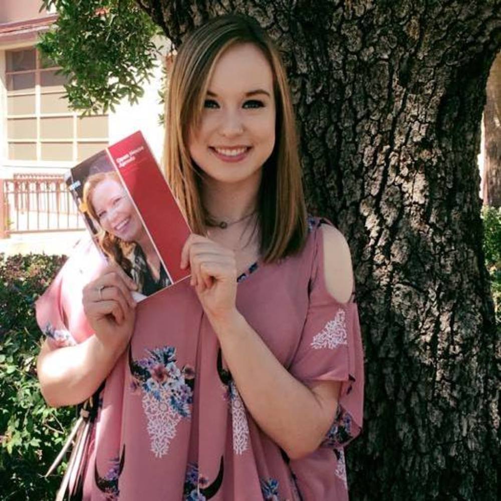 Meet your Posher, Kara