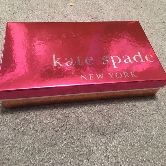 Kate spade Tiffany blue wallet. New in box!! - Picture 6 of 6