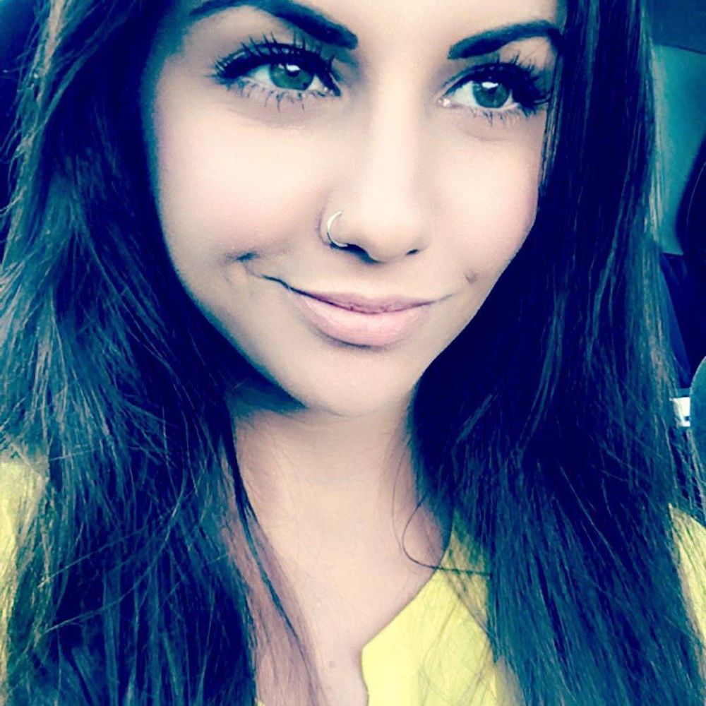 Meet your Posher, Christina