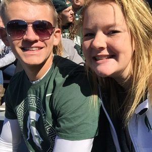 Meet your Posher, Bailey