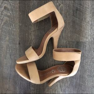 Jeffrey Campbell Hough Heels Size 5!