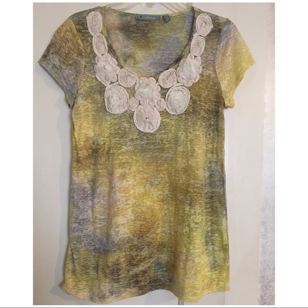 Pretty green/yellow top