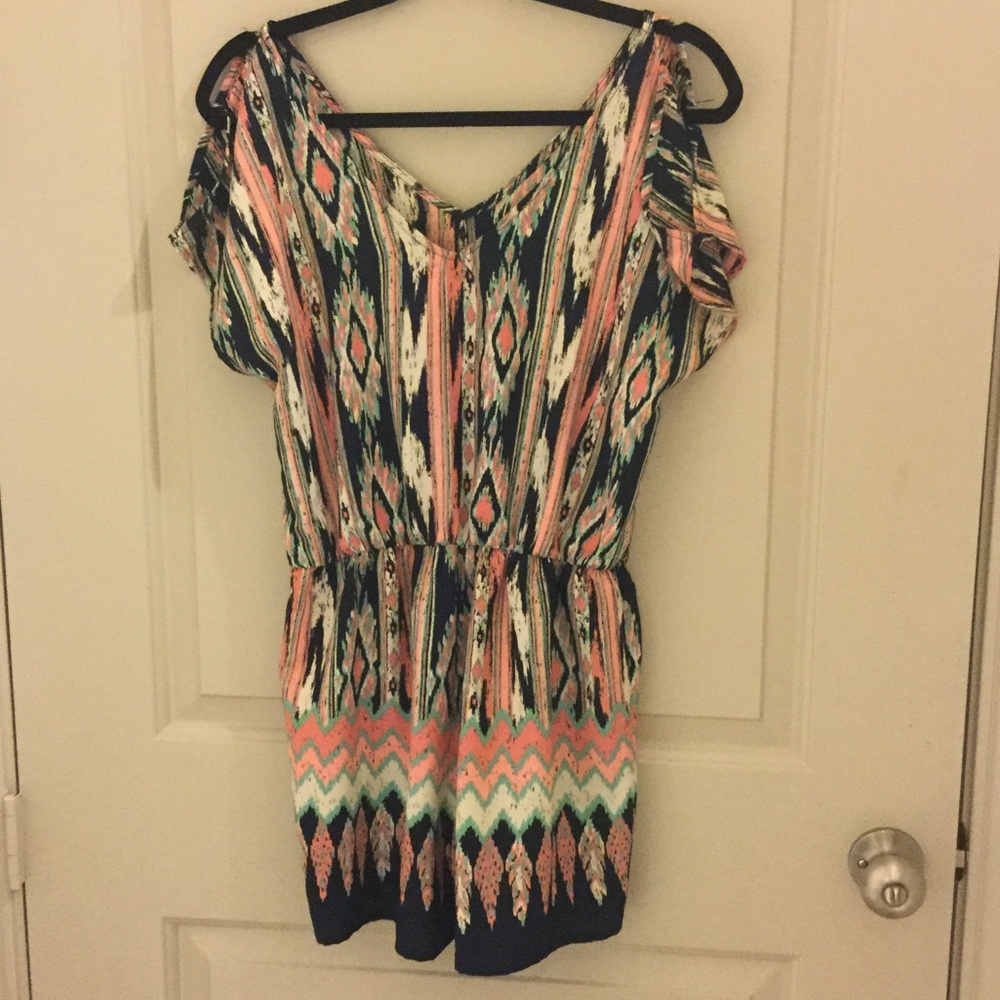 Soprano Cold Shoulder Ikat Romper Sz M