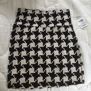 NWT Charlotte Russe black and white pencil skirt