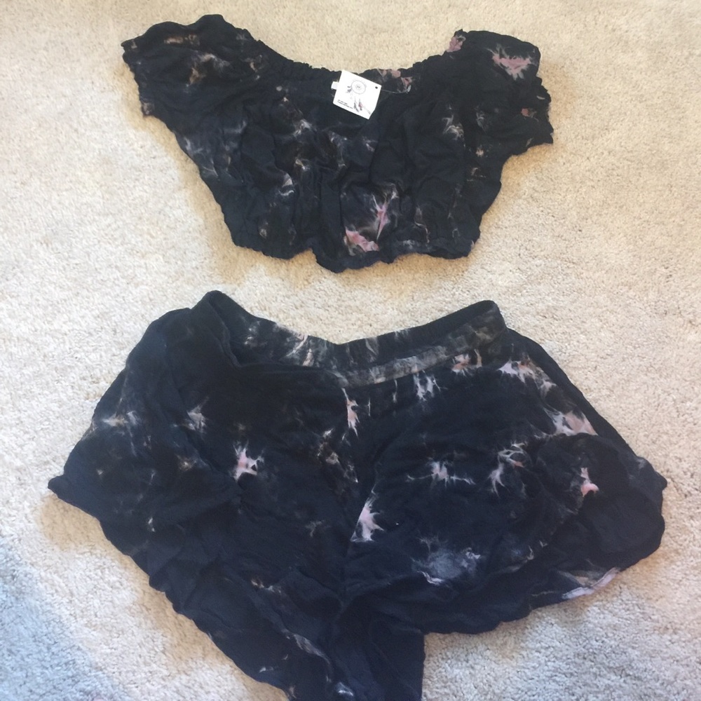 Crop top and Short set black tie dye