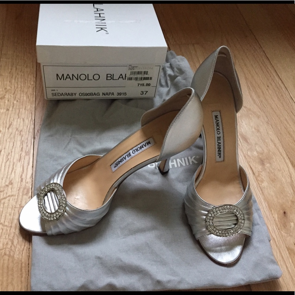 Manolo Blahnik Shoes Size 7