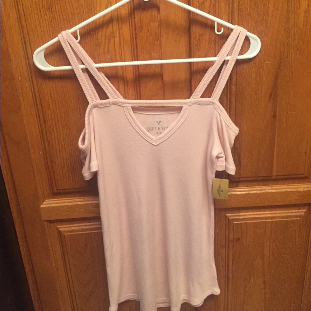 AE cold shoulder tee