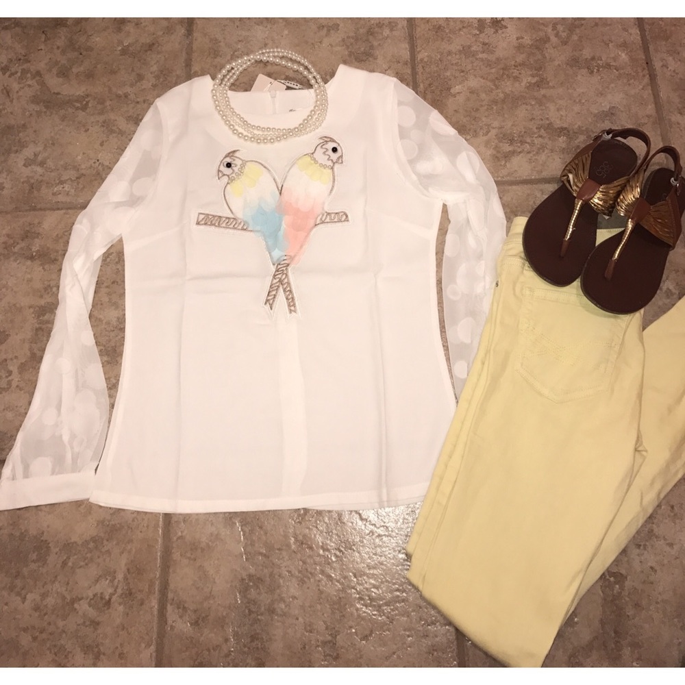 🕊Super Cute Love Birds Top🕊