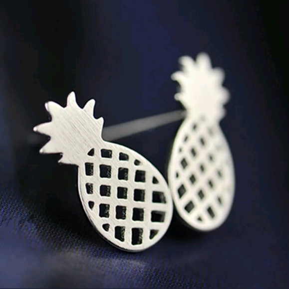 Tiny Pineapple Gold or Silver Stud Earrings - Picture 3 of 6