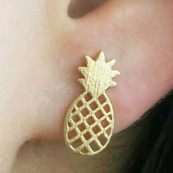 Tiny Pineapple Gold or Silver Stud Earrings - Picture 6 of 6