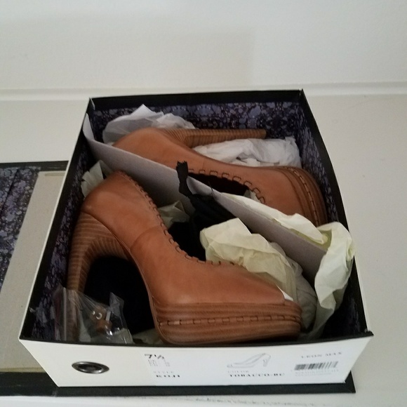 Max Studio Leon max collection high heels size 9 - Picture 7 of 7