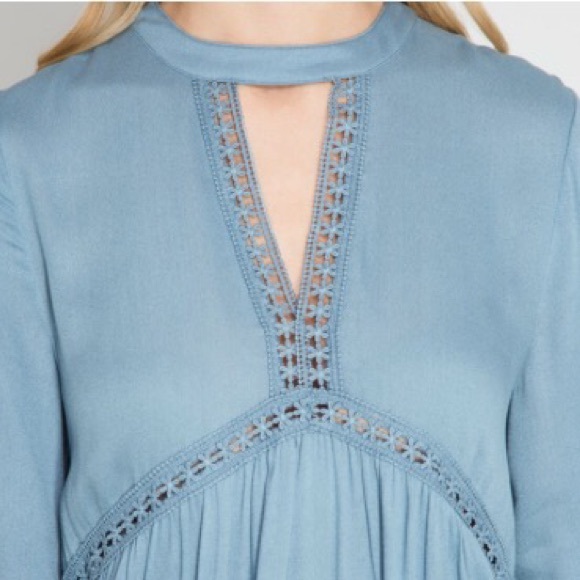 Vintage blue woven 3/4 sleeve blouse - Picture 4 of 5