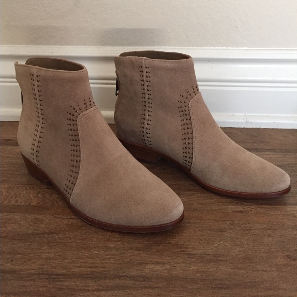 ✨JOIE 'LUCY' EMBELLISHED SUEDE BOOTIES✨ NEW w/box - Picture 2 of 7