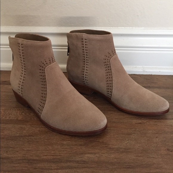 ✨JOIE 'LUCY' EMBELLISHED SUEDE BOOTIES✨ NEW w/box - Picture 2 of 7