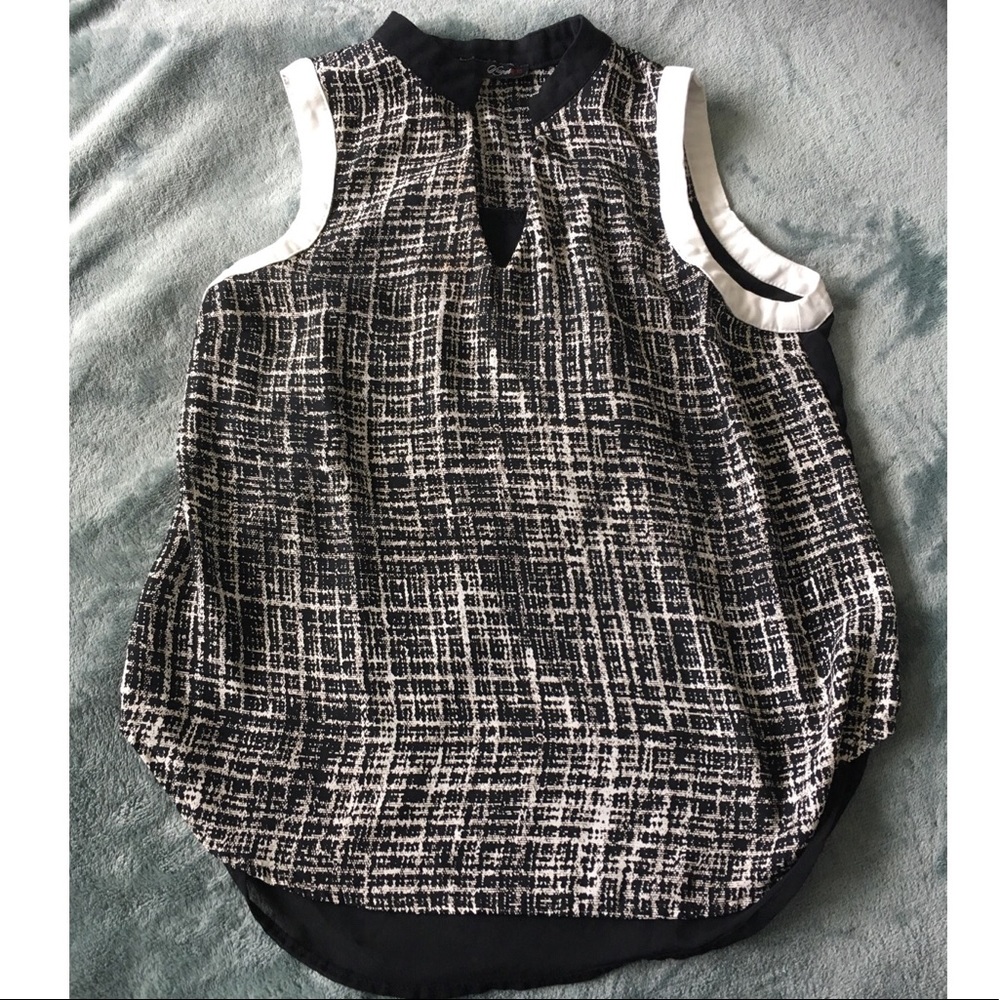 Black/White Sleeveless Blouse w/ Sheer Back