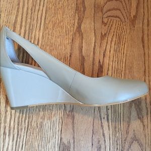 New Wedge heels