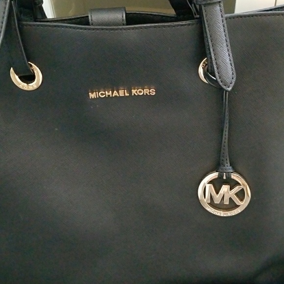 Purse - Picture 2 of 4