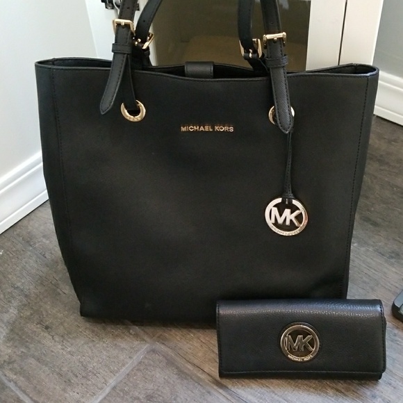 Purse - Picture 4 of 4