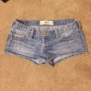 Hollister jean shorts size 3/26