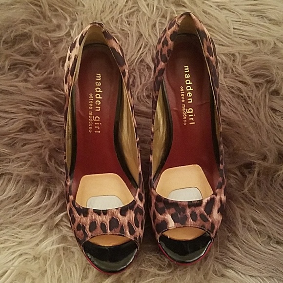 Steve Madden Olicia Leopard Satin Heels - Picture 7 of 7