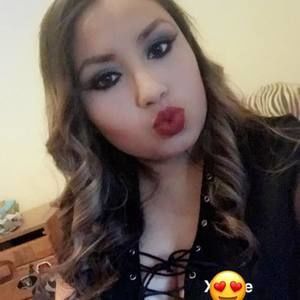 Meet your Posher, Alejandra