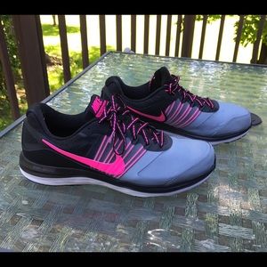 Ladies Size 12 NIKE Dual Fusion X Running Shoes