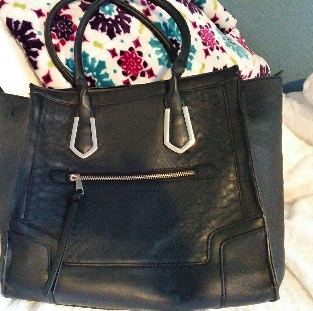Big black purse lots of room