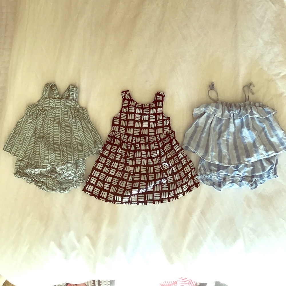 Old Navy Baby Girl Lot! Like New! Size 3-6 month!