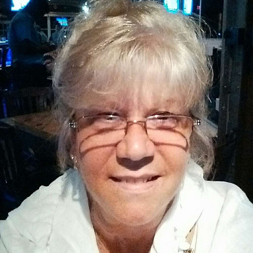 Meet your Posher, Debi