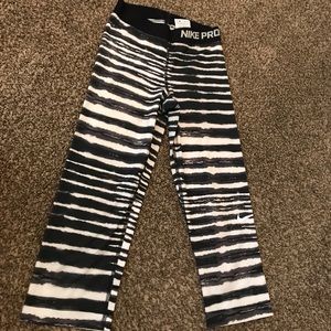 Nike Pro Crop Pants