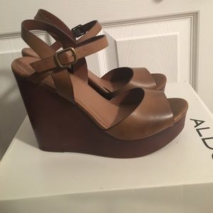 Aldo brown wedges