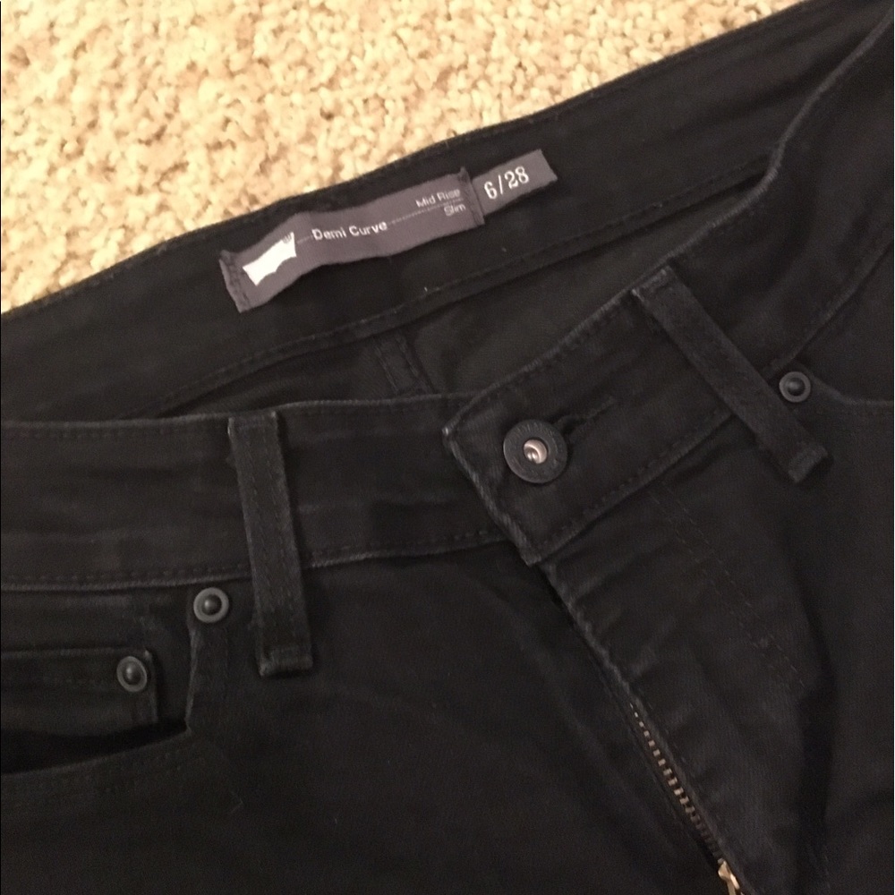 Levi's Midrise Demi-Curve Black Jeans
