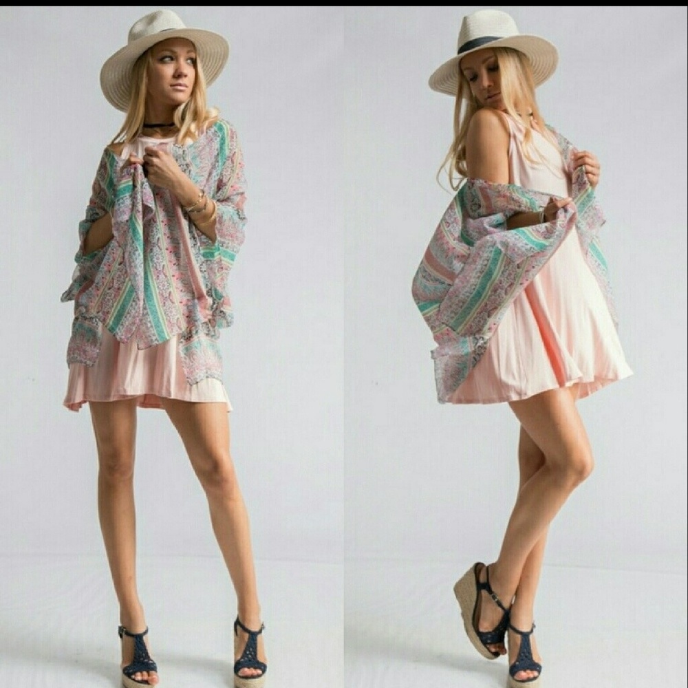 Blush and jade floral print kimono top under 25