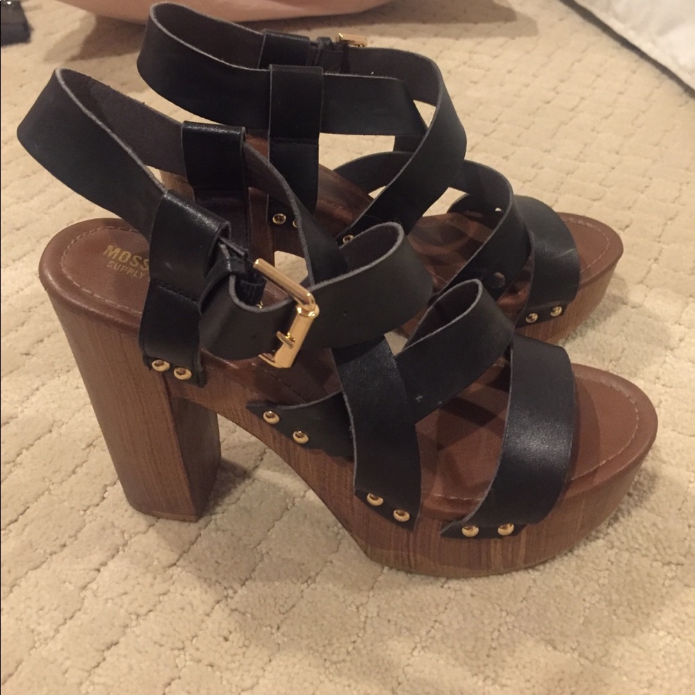 Mossimo Strappy Platform Heels Size 9
